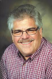 digniﬁed & personal Funeral Services