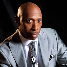 Happy Birthday to one of my favorite male singers, the legendary Jeffrey  Osborne! Jeffrey is an exceptional singer, songwriter, and musician known  for his soulful and rich baritone voice. He started as