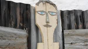 San Francesco creato dai materiali di scarto: da Ostuni a Roma l'opera  ecologista dell'artista Franco Farina