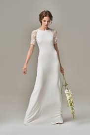 Nasze suknie ślubne tworzone są jak obraz inspirowany silną i niezależną kobietą. Kleid Derowen Von Anna Kara Couture Brautkleider Fliessende Brautkleider Kleid Hochzeit
