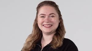 Kelli Carlson's Instagram, Twitter & Facebook