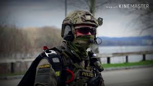 Weiß jemand wie man dieses problem lösen kann und mit der uniform spielen kann?! Eko Cobra Youtube