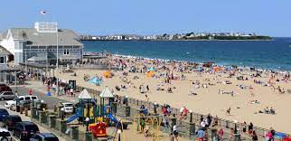 Hampton beach is in rockingham county, about 15 miles (24 km) south of portsmouth. 8 Reasons To Vacation In Hampton Beach This Summer Seacoast Vacation Rentals