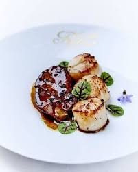 Saint Jacques Rossini Pour 4 Personnes Recettes Elle A Table Recette Recettes De Cuisine Menu Gastronomique Gastronomie