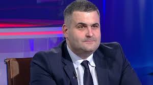 Check spelling or type a new query. Ministrul ApÄrÄrii NaÅ£ionale Gabriel Les PreÈedintele Iohannis DemonstreazÄ CÄ Nu InÅ£elege Aproape Nimic