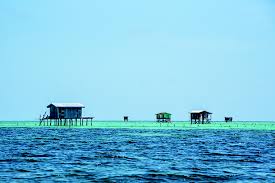Tun mustapha marine park is a marine park located off the north coast of the state of sabah, malaysia. Malaysia S Unconventional Marine Conservation Model Asian Geographic Magazines