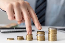 Russia’s average salary reached 103,014 rubles in August