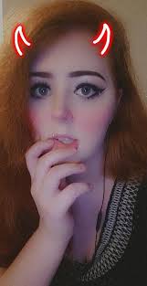 TREND RAW?! the icon. vs. the user.