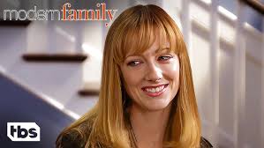 Cam Invites Katie (Leslie Mann) Over To Tell Her He's Gay (Clip)