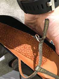 Pin By Ruth Bender On Shoes Bags Hats Scarves Belts Baubles Shoe Bag Hat Scarf Shoes