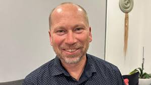 Invention alerting drivers to an overheating engine could save truck  companies thousands