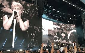 D&d east entertainment east european production marcel avram facebook: Bon Jovi A Cantat Romania Nu S A Schimbat Sute De Persoane Au VÄzut Gratis Concertul Cum A Fost Posibil Impact