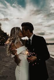 33 So Cute Wedding Photos That Will Melt Your Heart Wedding Forward Beach Wedding Photos Wedding Photos Poses Wedding Photos