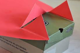 I wont lose my dinosaur!! Awesome Dinosaur Valentine Box Shoebox Craft Adventures Of Mel
