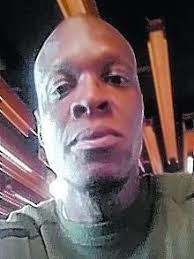 Courtney Gillard's Instagram, Twitter & Facebook