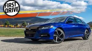 Hyundai's blue link is wonderfully simply to use, but lacks some of honda's more robust features. The 2018 Honda Accord Is Just A Damn Good Car