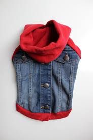 Upcycled S Denim Dog Jacket With Red Sweatshirt Sleeves S Evcil Hayvan Aksesuarlari Evcil Hayvanlar Kopek