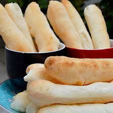 Biscoito De Polvilho Azedo Assado Mineiro Biscoitos Palitos De Polvilho Cozinha Do Bom Gosto Receitas Comida E Bebida Comida Tradicional Brasileira