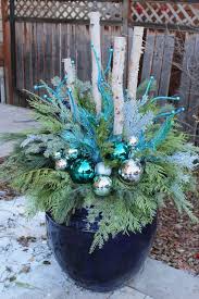 Classic meets contemporary in the tula planter collection. 20 Beautiful Winter Planter Ideas House Of Hawthornes