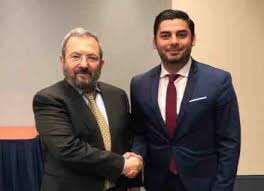 Canberra)‏ هي عاصمة أستراليا، و يبلغ عدد سكانها ما يزيد عن 332,000 نسمة، تقع كانبرا جنوب شرق أستراليا،300 كم جنوب غرب سيدني و 650 كم شمال شرق ملبورن. Ø®Ø³Ø§Ø±Ø© Ø§Ù„Ù… Ø±Ø´ Ø­ Ø§Ù„ÙÙ„Ø³Ø·ÙŠÙ†ÙŠ Ø¹Ù… Ø§Ø± ÙƒØ§Ù…Ø¨Ø§ Ù†Ø¬ Ø§Ø± Ø­ÙÙŠØ¯ Ø§Ù„Ø´Ù‡ÙŠØ¯ Ø£Ø¨Ùˆ ÙŠÙˆØ³Ù Ø§Ù„Ù†Ø¬Ø§Ø± ÙÙŠ Ø§Ù†ØªØ®Ø§Ø¨Ø§Øª Ø§Ù„ÙƒÙˆÙ†ØºØ±Ø³ Ø§Ù„Ø£Ù…Ø±ÙŠÙƒÙŠ Ø¨Ø¹Ø¯ Ù†Ø´Ø±Ù‡ ØµÙˆØ±Ø© Ù…Ø¹ Ù‚Ø§ØªÙ„ Ø¬Ø¯ Ù‡ Ø¥ÙŠÙ‡ÙˆØ¯ Ø¨Ø§Ø±Ø§Ùƒ Ø±Ø£ÙŠ Ø§Ù„ÙŠÙˆÙ…