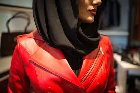 Banyak wanita yang bingung bagaimana cara mengatasi keputihan yang tepat. 7 Cara Mengakali Model Dress Kebesaran Supaya Terlihat Pas Di Tubuh Updated Bukareview