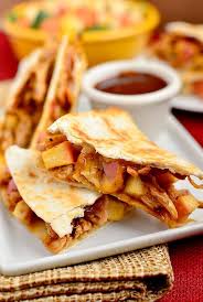 Bbq Chicken Apple Bacon Cheddar Quesadillas Recette Avec Images Alimentation Bon Appetit Repas