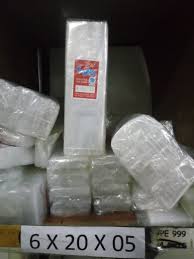 Kami menawarkan plastik kemasan dengan berbagai jenis dan ukuran untuk keperluan bisnis makanan, ukm dan produk lainnya. Plastik Kemasan Plastik Pp Bening Bungkus Makanan Dan Benda Plastik Kue Plastik Sayuran Berat Pak 1 Kg Lazada Indonesia