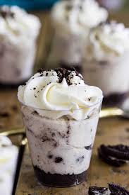 Many of the recipes on pinterest do not give an exact number of servings the recipe makes, either. Oreo Cheesecake Dessert Shooters Sugar Spun Run
