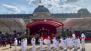 Le 21 juillet est le 202 e jour de l. La Famille Royale Belge Au Complet Pour Le Defile Militaire De La Fete Nationale