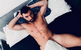 Lucazzo della Rocco Siffredi Academy si scopa 1 fan (VIDEO) - BitchyX