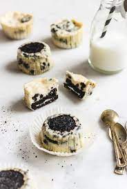 Mini Oreo Cheesecakes Pretty Simple Sweet Recipe Mini Oreo Cheesecake Mini Oreo Oreo Cheesecake