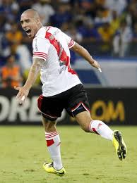 11 títulos, incluyendo dos copas libertadores, unen eternamente los destinos de jonatan maidana y river plate. Pin En River Plate