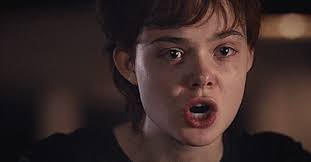 Elle Fanning (as Ray