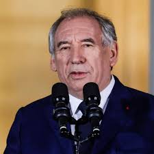 Đảng cực tả Pháp LFI sẽ đề xuất bỏ phiếu bất tín nhiệm đối với Thủ tướng