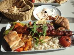 Finde restaurants in deiner nähe bei denen es am eine liste aller gasthäuser in schweiz bei denen du adana bestellen und essen kannst findest du im. Adana Kebap Teller Bild Kelsterbacher Kebaphaus In Kelsterbach