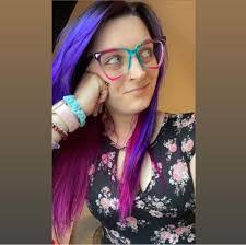 Briana Estep's Instagram, Twitter & Facebook