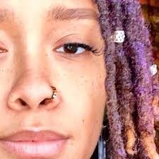 14 Karat Solid Gold Bee Nose Stud ~ Yellow Gold Bee Nose Screw ~ Insect  Body Jewelry ~ Honey Bee Nostril Piercing ~ 5.5mm X 7mm Bumblebee