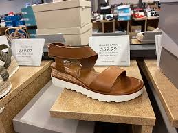 Snail, he wonders if he will come on time to the greenhouse for his date. Spring Shoe Trends At Dsw Adventures In Platform Sandals Makeup And Beauty Blog