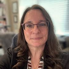 Samantha Holloway's Instagram, Twitter & Facebook