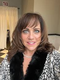 Lorton massage therapist with holistic approach