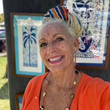 Great day at LAS Art Fair yesterday. Lovely people cam by and bought lots  of my art! #artwork #linocut #lahainaartssociety