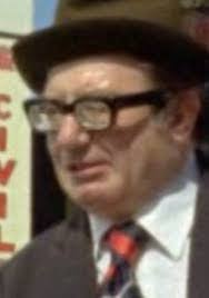 Peter Glaze's Instagram, Twitter & Facebook