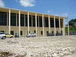 Hanno un costo abbastanza basso e possono prevedere anche trieste: La Casa Dello Studente Cap