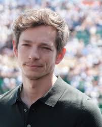 Mike Roby's Instagram, Twitter & Facebook