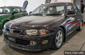 Suami nya bekerja di salah satu instansi pemerintah sebagai seorang pejabat oom u sangat sibuk dan sering dinas ke jakarta. Dari Proton Wira Sedan Aeroback Kepada Proton Persona Gen 2