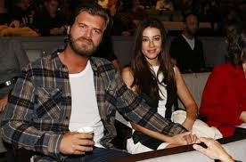 Basak dizer's estimated net worth is somewhere around $200k. Kivanc Tatlitug Basak Dizer I Sara Sampaio Ile Aldattigi Iddialarina Cevap Verdi Internet Haber