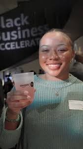 Darcy Hart's Instagram, Twitter & Facebook