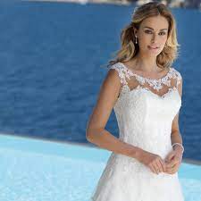 Starten sie ihren besuch in unserem restaurant! Fussl Happy Day Herzklopfen Dieses Brautkleid Von Facebook