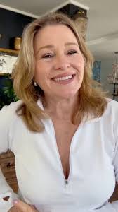 Hey girls 🤍 Today we are celebrating 18 years at TVSN ✨What a wonderful  journey it’s been! Thank you to everyone that has joined along the way. You  can catch me live today at 10:30am