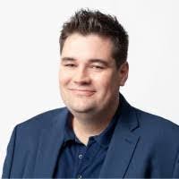 Stephanie Henline's Instagram, Twitter & Facebook